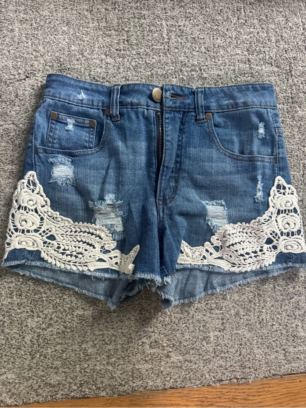ELAN Blue Denim Crochet Trim Women's Shorts SZ S ret: $34 new